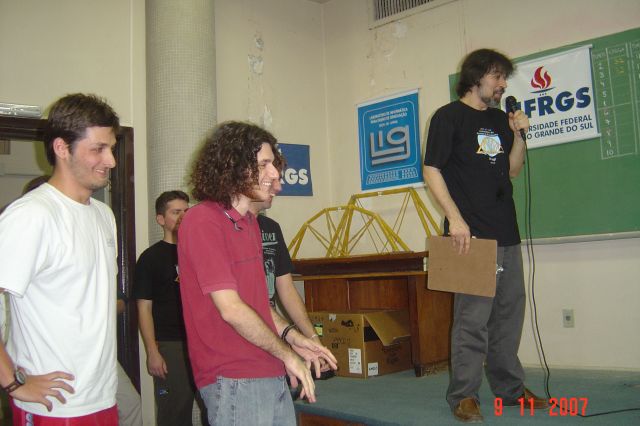 grupo04_04