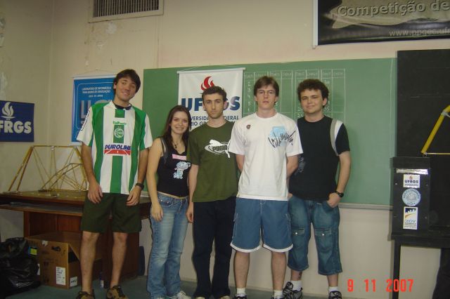 grupo08_01