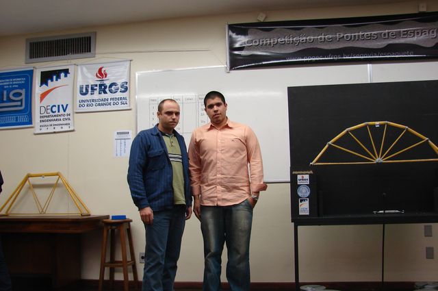 grupo04_06