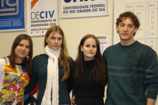 grupo06_01