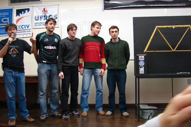 grupo07_08