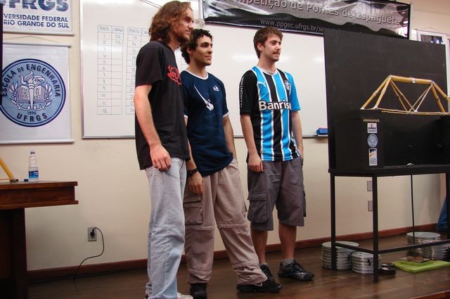grupo04_01