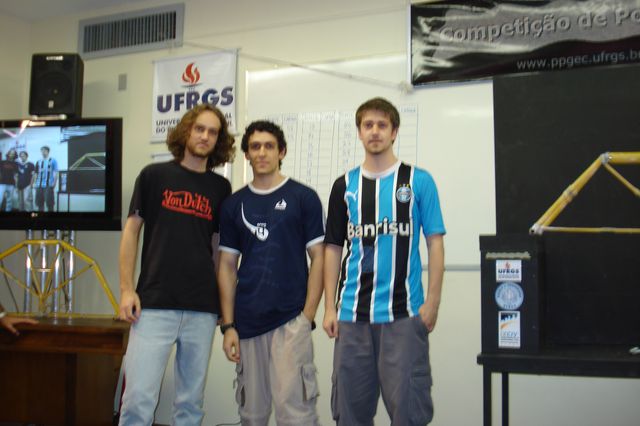grupo04_03
