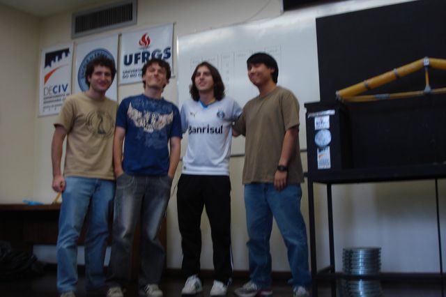 grupo04_04